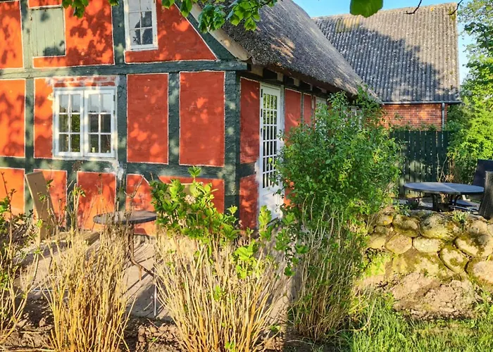 Apartament Cozy In With Kitchen Fåborg